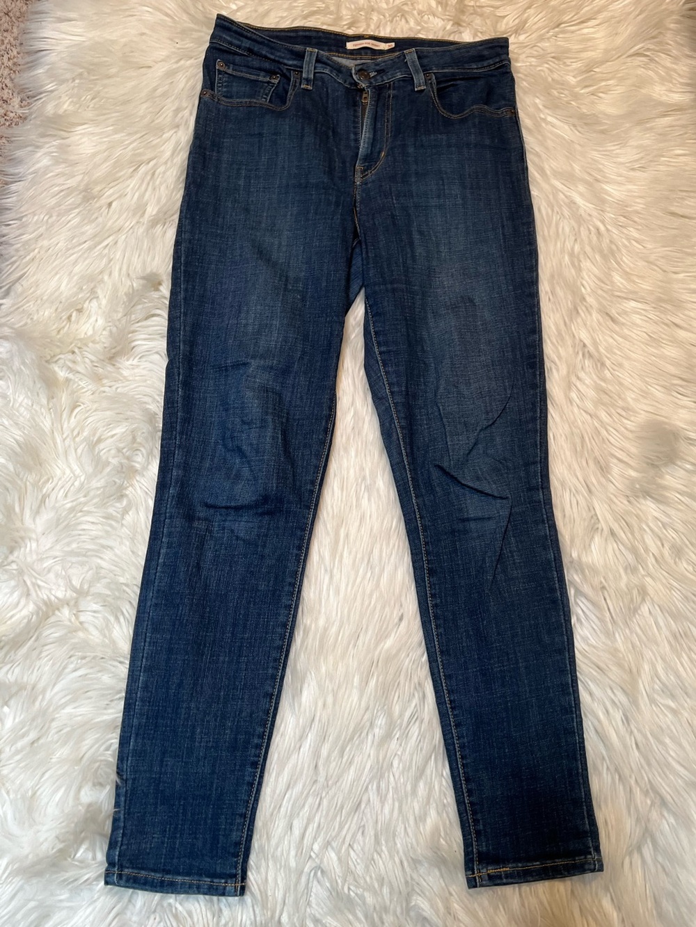 Levi's Women's Size 30 721 High Rise Skinny Jean Dark Wash Stretch Cotton - Picture 2 of 9